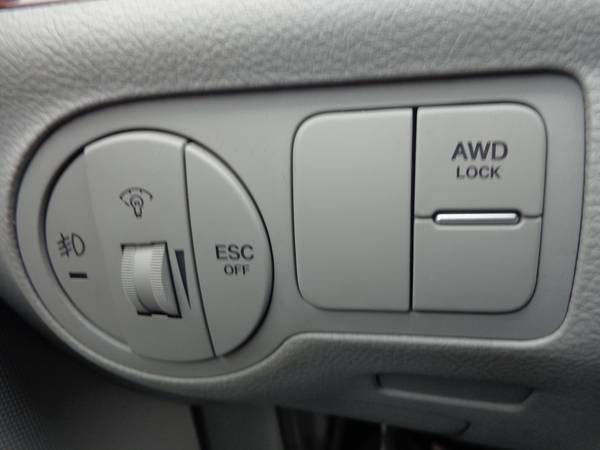 ****2010 HYUNDAI VERACRUZ-AWD-111k-3rd ROW SEAT-NEW... for sale in East Windsor, MA – photo 16