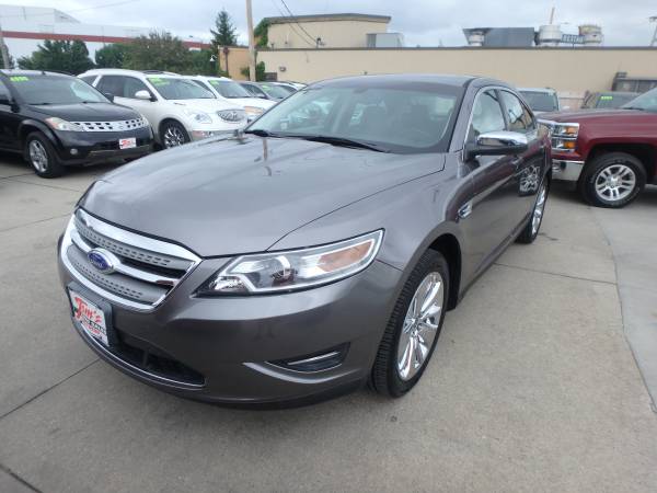 2011 Ford Taurus Limited Gray for sale in URBANDALE, IA – photo 6