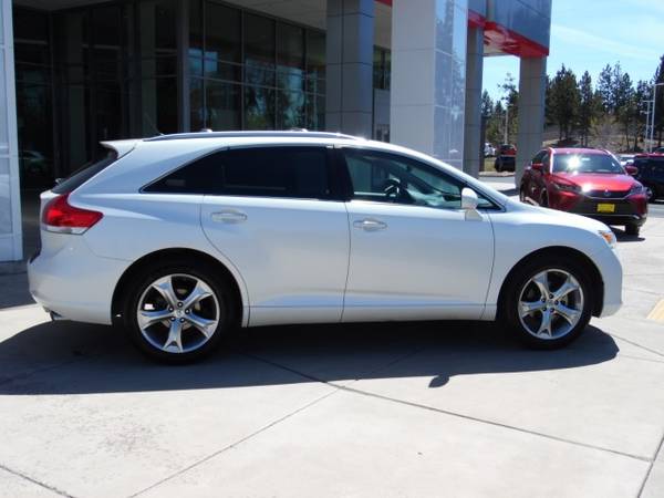 2011 Toyota Venza Blizzard Pearl Amazing Value! for sale in Bend, OR – photo 7