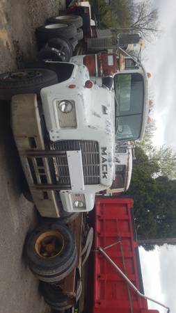 1984 R model Mack tractor for sale in Other, DE – photo 11