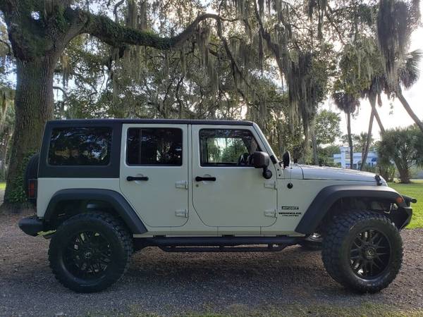2013 JEEP WRANGLER! 4X4! 75K MILES! LOADED! CLEAN! - cars & trucks -... for sale in Port Saint Lucie, FL – photo 2