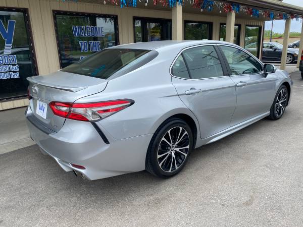 2018 Toyota Camry SE - - by dealer - vehicle for sale in Lincoln, NE – photo 2