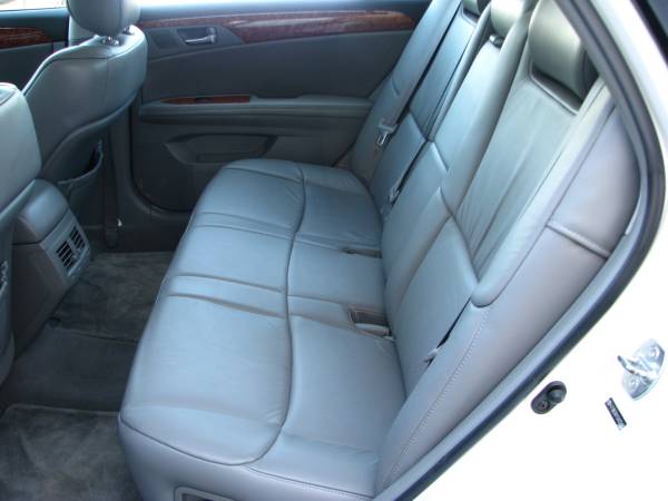 2005 Toyota Avalon XLS 4dr - - by dealer - vehicle for sale in El Cajon, CA – photo 19