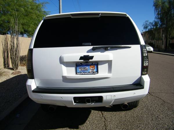 2011 Chevy Suburban 2500 LT, RUST FREE 4x4, Carfax, 1 OWNER,... for sale in Phoenix, AZ – photo 6