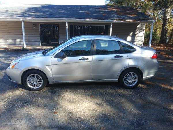 2010 Ford focus **1 OWNER** - cars & trucks - by dealer - vehicle... for sale in Morrow, GA – photo 2