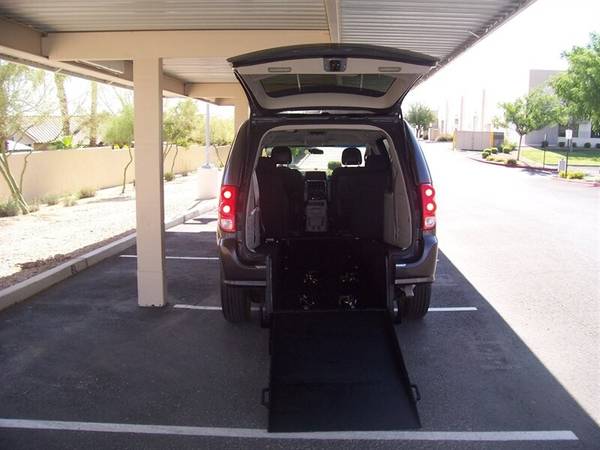 2018 Dodge Grand Caravan SE Wheelchair Handicap Mobility Van - cars for sale in Phoenix, OR – photo 11
