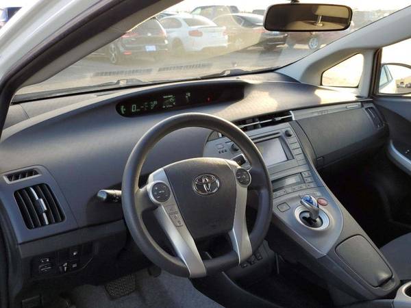 2014 Toyota Prius Plugin Hybrid Hatchback 4D hatchback White -... for sale in La Jolla, CA – photo 24