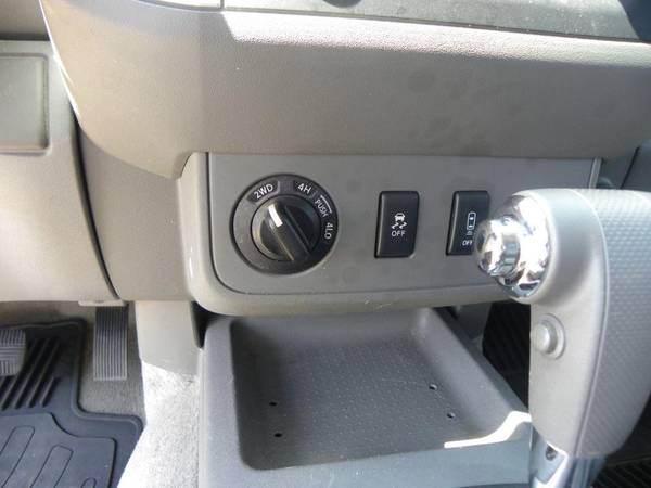 2013 Nissan Frontier for sale in Jesup, GA – photo 22