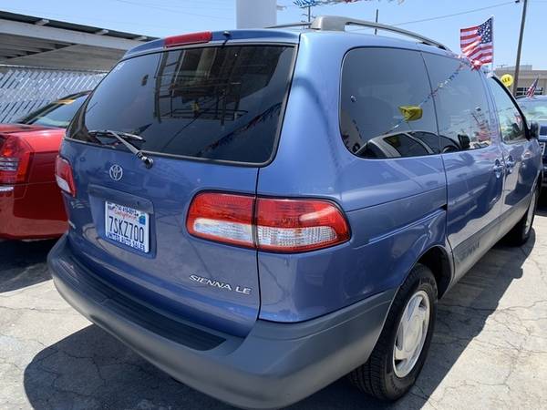 2001 Toyota Sienna LE for sale in midway city, CA – photo 4