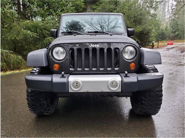 2013 Jeep Wrangler Unlimited Rubicon 6-Spd Manual Lifted - cars & for sale in Bremerton, WA – photo 2