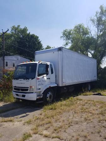 26' Mitsubishi Fuso box trucks for sale by owner for sale in Fort Howard, MD – photo 5