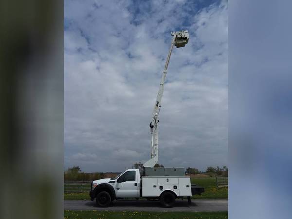 2012 Ford F550 42 Altec AT37G 4x4 Automatic Diesel Bucket Truck for sale in Gilberts, IA – photo 2