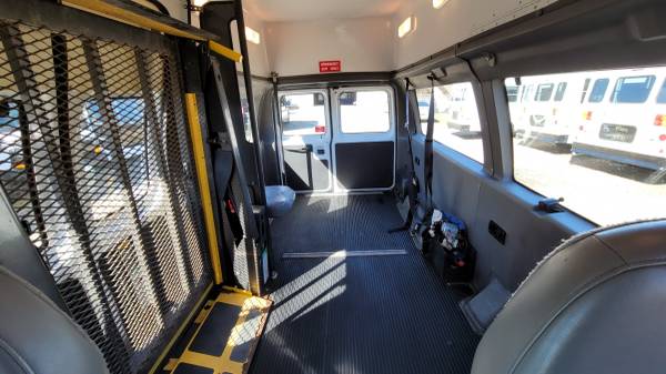 2007 FORD E250 WHEELCHAIR VAN LOW MILES FREE SHIP NATIONWIDE... for sale in Jonesboro, MS – photo 5