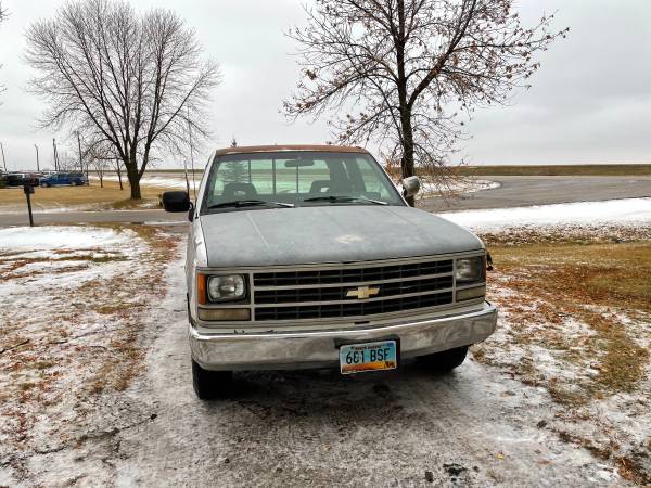 1993 Chevy C1500 - cars & trucks - by owner - vehicle automotive sale for sale in Emerson, ND – photo 2