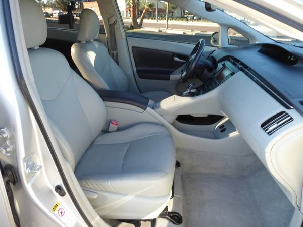2011 TOYOTA PRIUS 5DR HB IV with Front seat-mounted side airbags -... for sale in Phoenix, AZ – photo 19