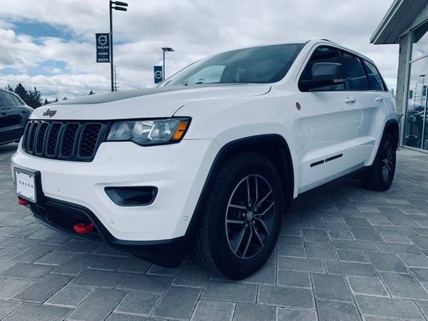 2018 Jeep Grand Cherokee 4x4 4WD Trailhawk SUV - - by for sale in Bend, OR – photo 3