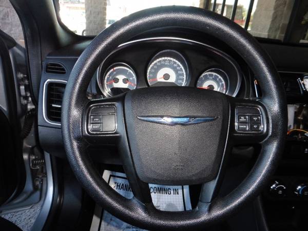 2014 Chrysler 200 4dr Sdn LX / CLEAN ARIZONA CARFAX / for sale in Tucson, AZ – photo 11