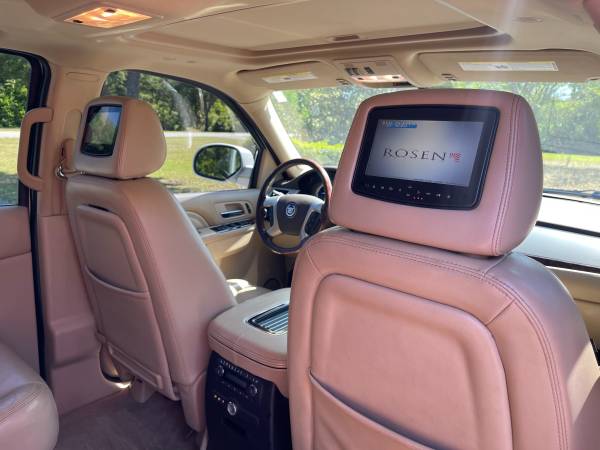 2013 CADILLAC ESCALADE, Luxury 4dr SUV, Stock 11477 for sale in Conway, SC – photo 15