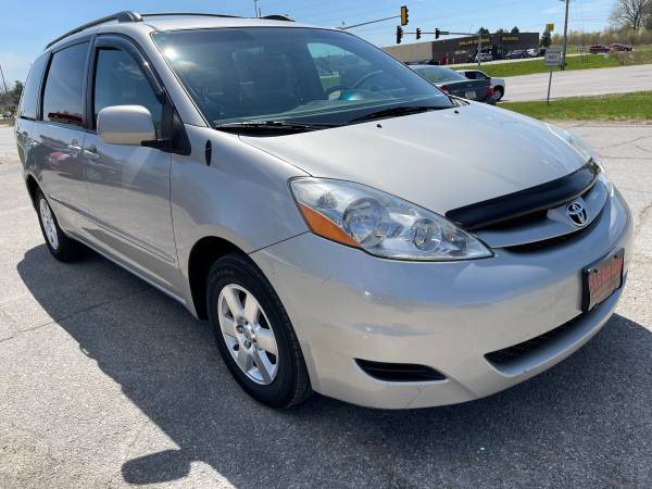 2010 TOYOTA SIENNA SEATS 8 - - by dealer - vehicle for sale in Carlisle, IA – photo 7