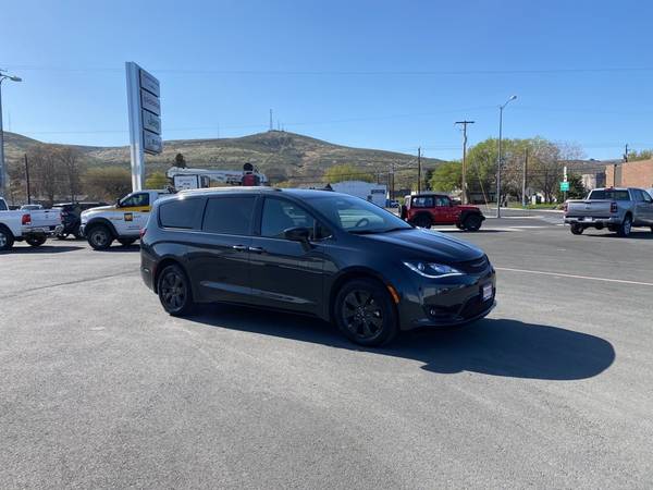 2020 Chrysler Pacifica Hybrid Touring L FWD Ma for sale in Wenatchee, WA – photo 9