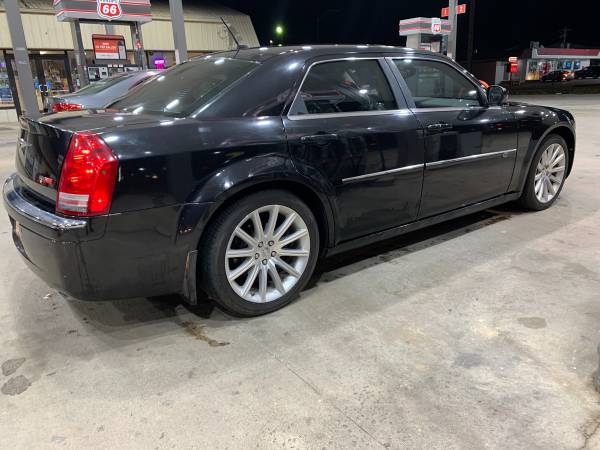 2008 Chrysler 300C HEMI 5.7 SRT DESIGN PACKAGE - cars & trucks - by... for sale in Champaign, IL – photo 4