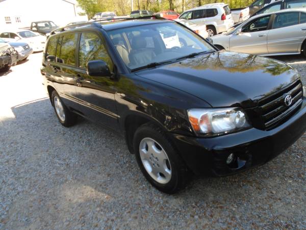 2006 Toyota Highlander LIMITED 4x4 DVD 3rd Row for sale in Hickory, IN – photo 3