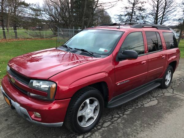 2005 Chevy 4WD Trailblazer LT Extended - cars & trucks - by owner -... for sale in Vestal, NY
