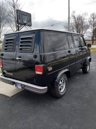 1993 Chevrolet g10 short van custom for sale in Fort Wayne, IN – photo 2