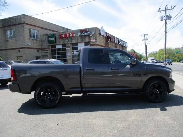2018 Ram 1500 Night pickup Granite Crystal Metallic Clearcoat - cars for sale in Bayside, NY – photo 7