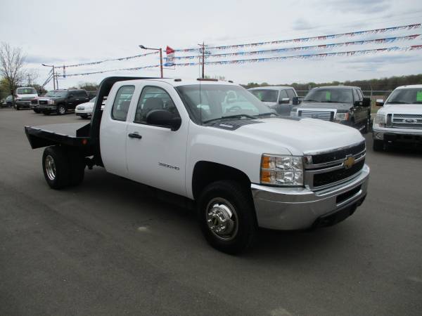 2013 chevrolet 3500 duramax diesel drw 4x4 extended cab flatbed 4wd for sale in Forest Lake, WI – photo 3