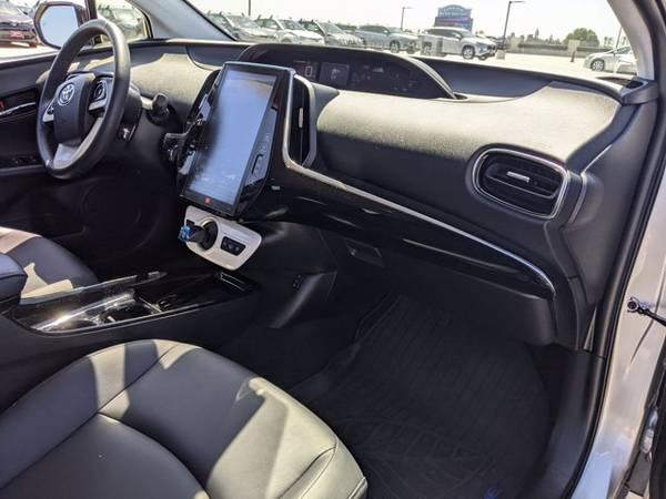 2017 Toyota Prius Prime Advanced SKU: H3041097 Hatchback - cars & for sale in Cerritos, CA – photo 22