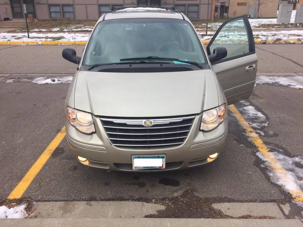 2005 Chrysler Town and Country Touring - cars & trucks - by owner -... for sale in Saint Paul, MN – photo 5