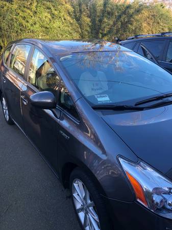 2013 Toyota Prius V Hybrid - cars & trucks - by owner - vehicle... for sale in Grandview On Hudson, NY – photo 5