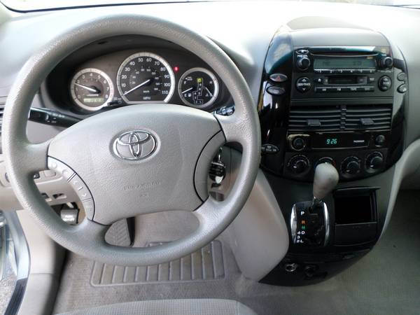 2004 TOYOTA SIENNA 3 3L In excellent condition - - by for sale in Stewartsville, PA – photo 19