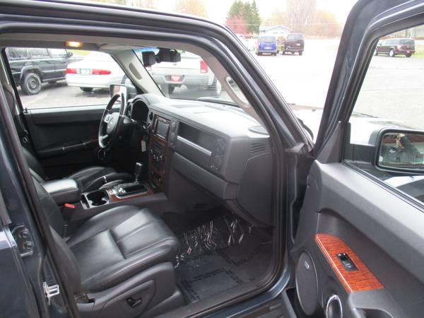 HEMI POWER! MOON ROOF! 2008 JEEP COMMANDER LIMITED 4X4 for sale in Foley, MN – photo 18