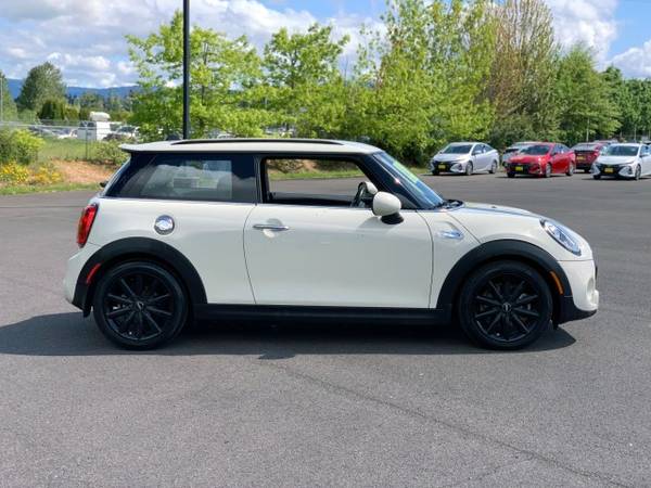 2015 MINI Cooper Hardtop WHITE Good deal! - - by for sale in Eugene, OR – photo 4