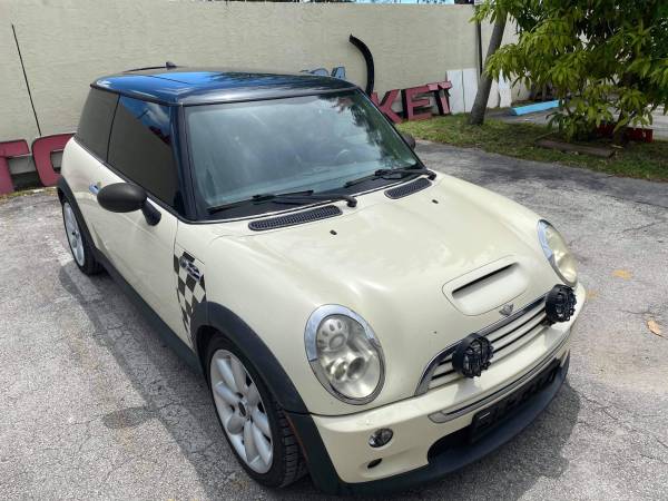 2006 Mini Cooper S - cars & trucks - by owner - vehicle automotive... for sale in Hialeah, FL – photo 2