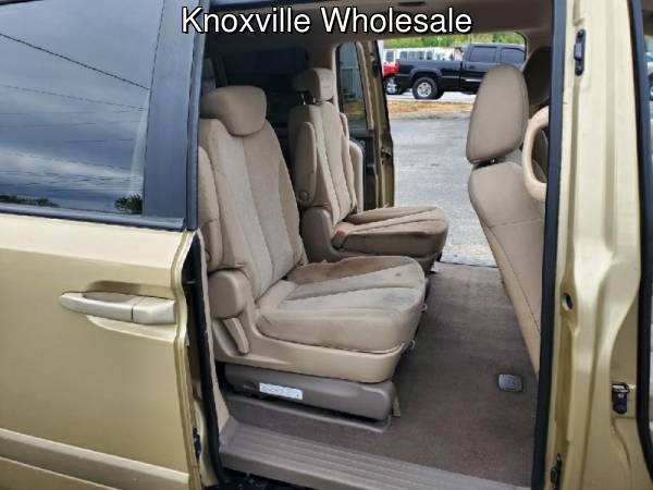 2009 Kia Sedona LX 4dr Mini Van LWB - - by dealer for sale in Knoxville, TN – photo 9