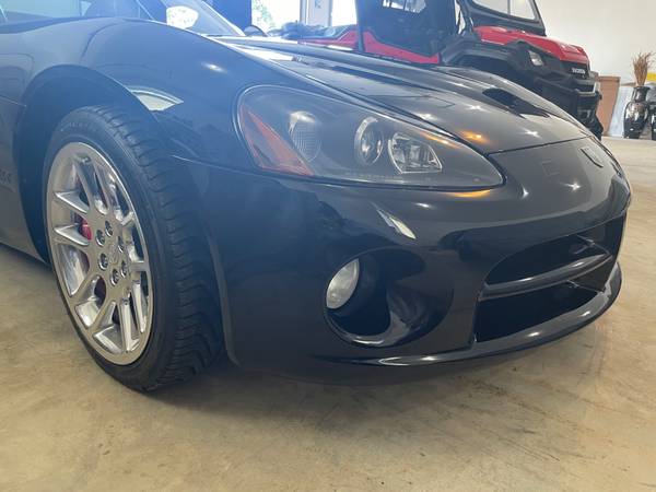 2006 Dodge Viper SRT-10 Showroom Condition! - - by for sale in Gurnee, IL – photo 4