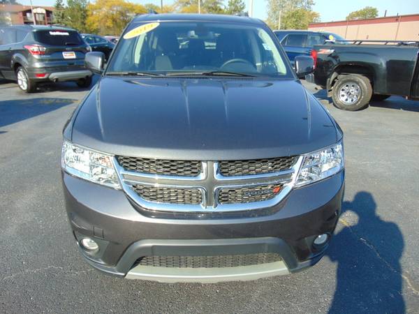 2019 Dodge Journey SE - cars & trucks - by dealer - vehicle... for sale in Highland, IL – photo 21