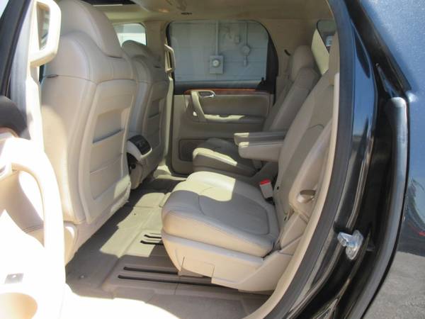 2008 Saturn Outlook XR SUV - Auto/Leather/Roof/Wheels/DVD - SALE -... for sale in Des Moines, IA – photo 11
