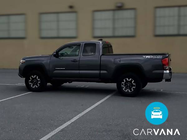 2017 Toyota Tacoma Access Cab TRD Off-Road Pickup 4D 6 ft pickup for sale in Atlanta, IL – photo 6