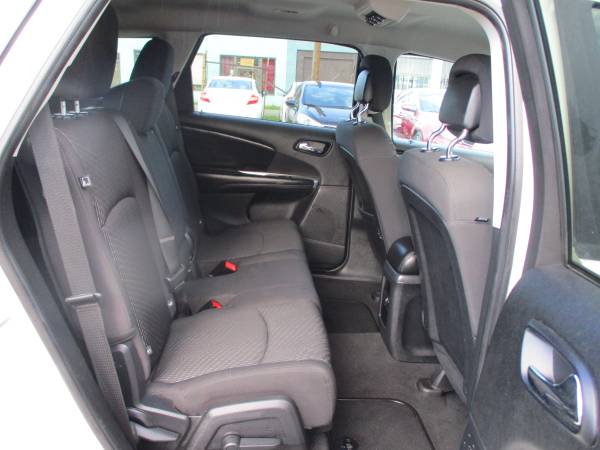 2012 Dodge Journey SXT 3rd Row/Supper Clean & Hot Deal - cars & for sale in Roanoke, VA – photo 20