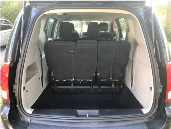 2014 Dodge Grand Caravan / Stow-N-Go / Center Bench / Side Air Bags... for sale in Summerville , SC – photo 7