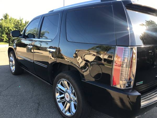 2012 CADILLAC ESCALADE LUXURY EDITION--78,000 MILES--CLEAN TITLE!! for sale in Modesto, CA – photo 3