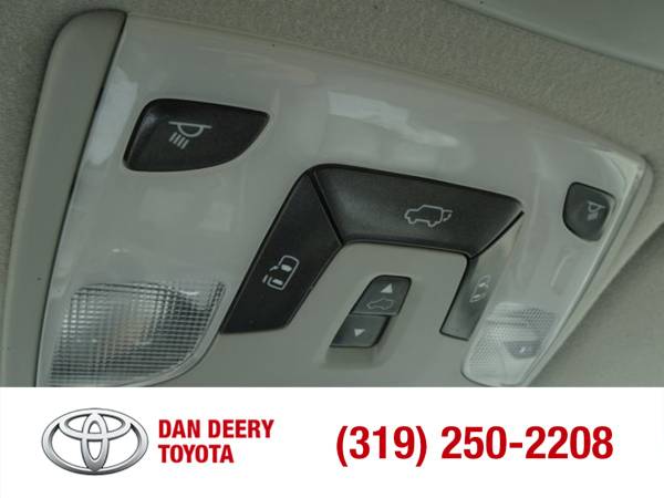 2014 Toyota Sienna XLE Predawn Gray Mica - - by dealer for sale in Cedar Falls, IA – photo 17