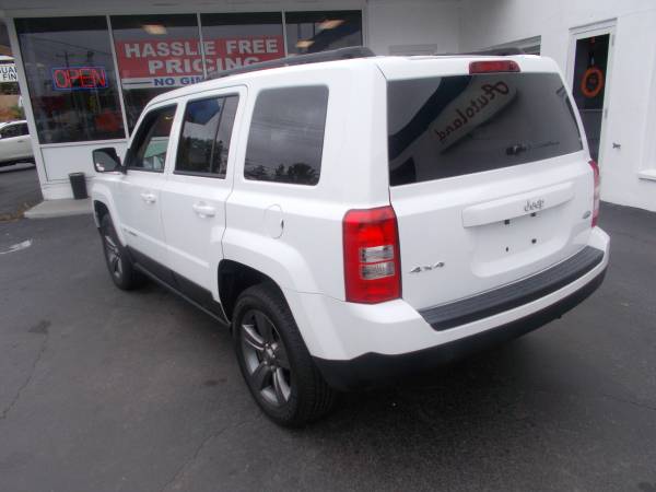 2015 Jeep Patriot High Altitude 4x4 - Heated Leather / Sunroof for sale in Coventry, RI – photo 10