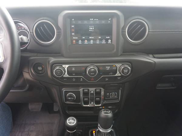 2018 Jeep Wrangler Unlimited Sahara 4WD - cars & trucks - by dealer... for sale in Plaquemine, LA – photo 16