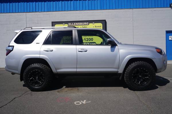 2019 Toyota 4Runner SR5 4X4 w/3rd Row LOW MILES for sale in Kittitas, OR – photo 7