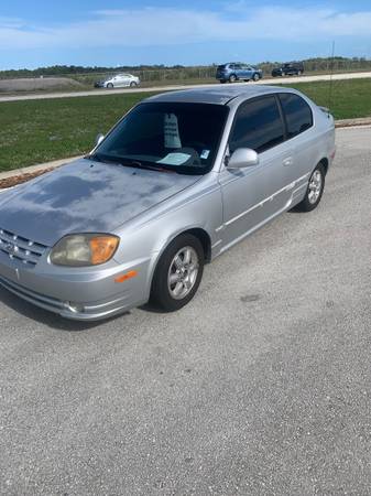 2005 Hyundai Accent-Coupe - - by dealer - vehicle for sale in Melbourne , FL – photo 2